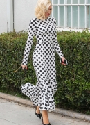 Gwen-Stefani-in-Long-Dress--16.jpg