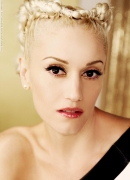 Gwen-Stefani-photo-shoot-by-Mark-Weiss-2005-0025B15D.jpg