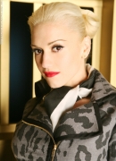 Gwen-Stefani-photo-shoot-by-Mark-Weiss-2005-0265B15D.jpg