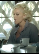 Gwen_Stefani_-_4_In_the_Morning_042.jpg