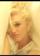 Gwen_Stefani_-_4_In_the_Morning_152.jpg