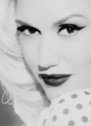 Gwen_Stefani_-_Baby_Don_t_Lie_005.jpg