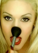 Gwen_Stefani_-_Luxurious_ft__Slim_Thug_063.jpg