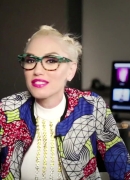 Gwen_Stefani_Gushes_About_Her_New_Eyeglasses_Collections_024.jpg