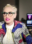 Gwen_Stefani_Gushes_About_Her_New_Eyeglasses_Collections_053.jpg