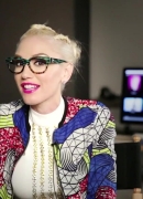 Gwen_Stefani_Gushes_About_Her_New_Eyeglasses_Collections_068.jpg