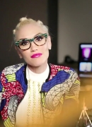Gwen_Stefani_Gushes_About_Her_New_Eyeglasses_Collections_147.jpg