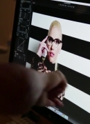 Gwen_Stefani_Gushes_About_Her_New_Eyeglasses_Collections_153.jpg