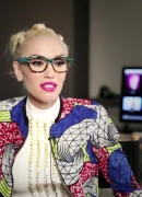Gwen_Stefani_Gushes_About_Her_New_Eyeglasses_Collections_211.jpg