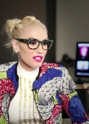 Gwen_Stefani_Gushes_About_Her_New_Eyeglasses_Collections_212.jpg