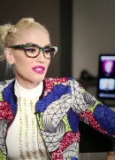 Gwen_Stefani_Gushes_About_Her_New_Eyeglasses_Collections_213.jpg
