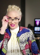 Gwen_Stefani_Gushes_About_Her_New_Eyeglasses_Collections_215.jpg