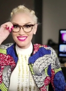 Gwen_Stefani_Gushes_About_Her_New_Eyeglasses_Collections_231.jpg