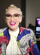 Gwen_Stefani_Gushes_About_Her_New_Eyeglasses_Collections_233.jpg