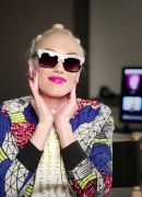 Gwen_Stefani_Gushes_About_Her_New_Eyeglasses_Collections_242.jpg