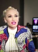 Gwen_Stefani_Gushes_About_Her_New_Eyeglasses_Collections_260.jpg