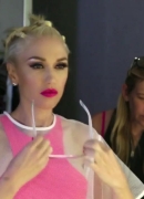 Gwen_Stefani_Gushes_About_Her_New_Eyeglasses_Collections_262.jpg