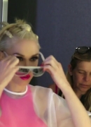 Gwen_Stefani_Gushes_About_Her_New_Eyeglasses_Collections_263.jpg