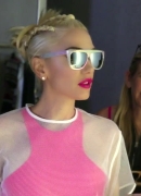 Gwen_Stefani_Gushes_About_Her_New_Eyeglasses_Collections_268.jpg