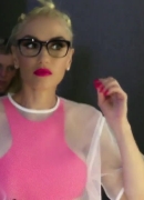 Gwen_Stefani_Gushes_About_Her_New_Eyeglasses_Collections_275.jpg