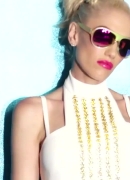 Gwen_Stefani_Gushes_About_Her_New_Eyeglasses_Collections_277.jpg