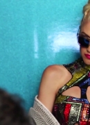 Gwen_Stefani_Gushes_About_Her_New_Eyeglasses_Collections_301.jpg