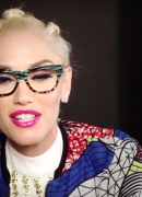 Gwen_Stefani_Gushes_About_Her_New_Eyeglasses_Collections_305.jpg