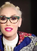 Gwen_Stefani_Gushes_About_Her_New_Eyeglasses_Collections_315.jpg