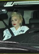 christina-aguilera-surrounded-by-celebs-at-shelli-aznoff-holiday-party-255B15D~0.jpg