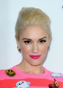 gwen-stefani-at-the-voice-season-7-red-carpet-event-in-west-hollywood_13.jpg