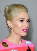 gwen-stefani-at-the-voice-season-7-red-carpet-event-in-west-hollywood_16.jpg
