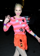 gwen-stefani-at-the-voice-season-7-red-carpet-event-in-west-hollywood_185B15D.jpg