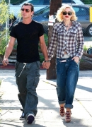 Gwen_Stefani_And_Gavin_Rossdale_At_The_Fox_And_Hounds_Pub_281729.jpg