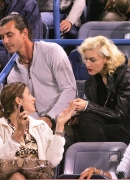 Gwen_Stefani_and_Gavin_Rossdale_sit_behind_Mirka_Federer_as_they_all_cheer_on_world_number_one_Roger_Federer_at_the_Indian_Wells_tennis_tournament_281029.jpg