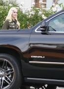 Gwen-Stefani-out-and-about-in-Los-Angeles--125B15D.jpg